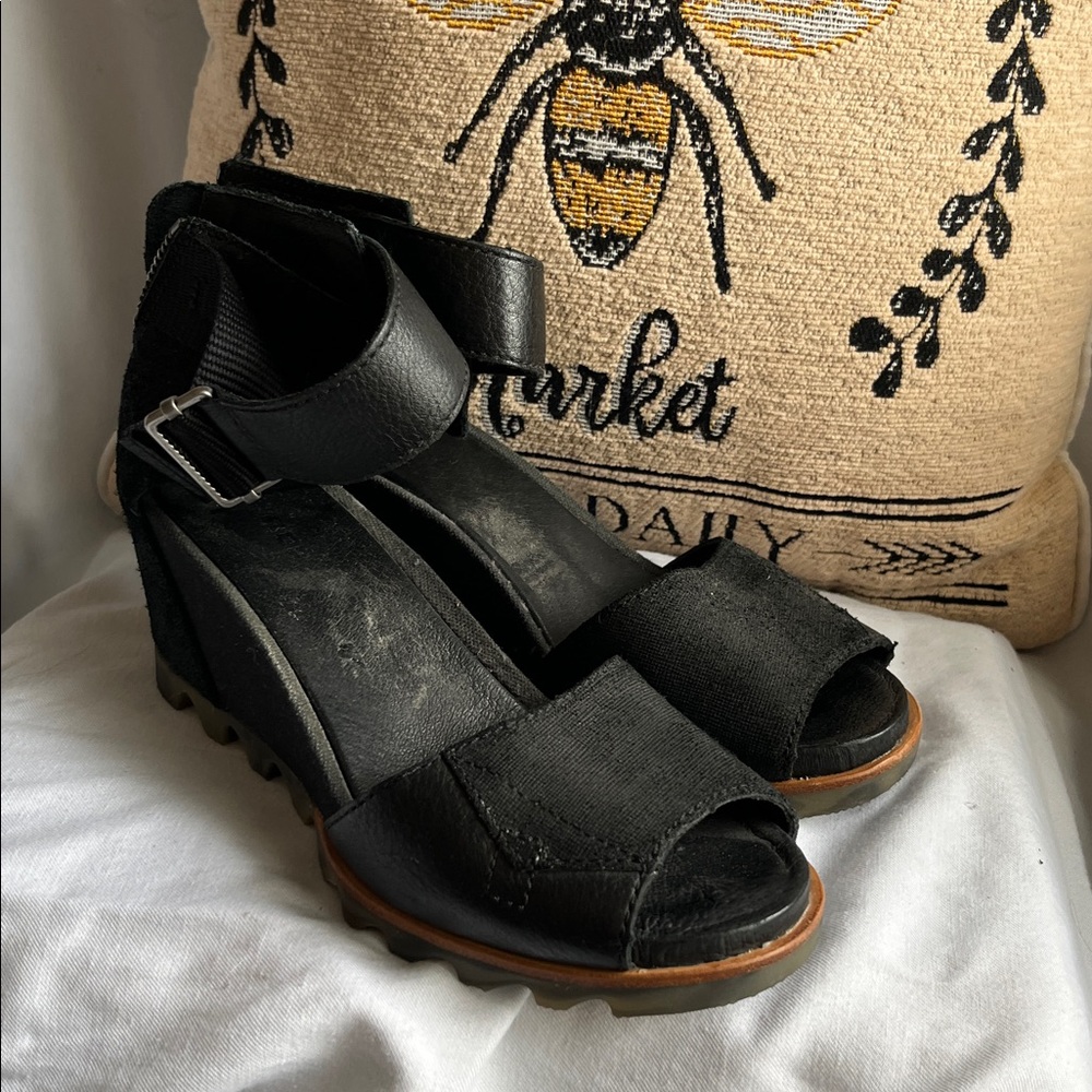 Sorel Black and Brown Footwear